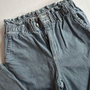 Universal Thread Pinstripe High Waist Denim Jeans Sz 6 Paper Bag Waist Blue Whit